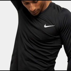 NIKE DRY RUNNING LONG SLEEVE SHIRT
